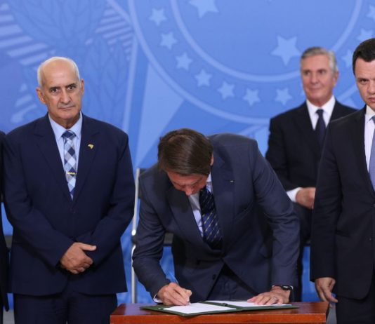 Governo lança carteira nacional de identidade com registro único