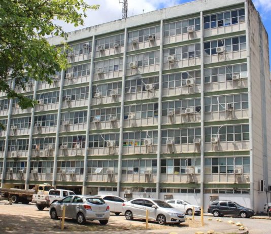 Novo decreto suspende ponto facultativo do Carnaval na Paraíba e obriga comprovante de vacina para matrícula de crianças em escolas