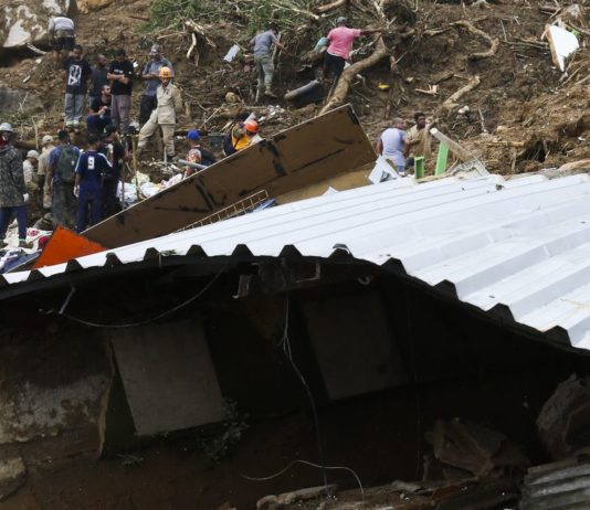 Petrópolis: mortes chegam a 110; novo deslizamento gera alerta