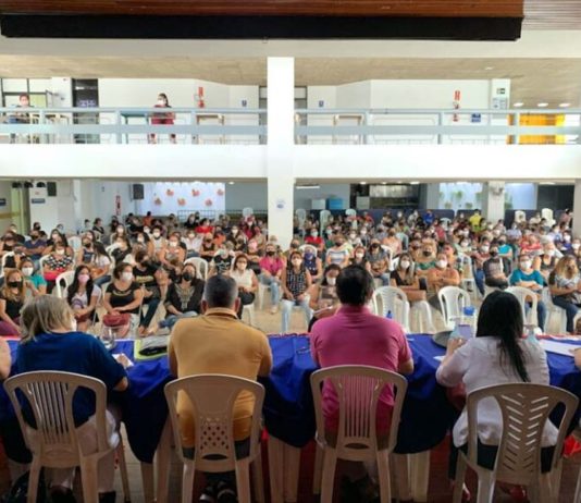 Em assembleia, professores de Campina Grande acatam decisão judicial e encerram greve