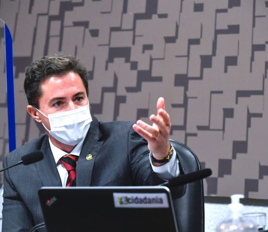 Senado aprova Relatório do Vice-presidente Veneziano ao Projeto que cria política de atenção psicossocial nas escola