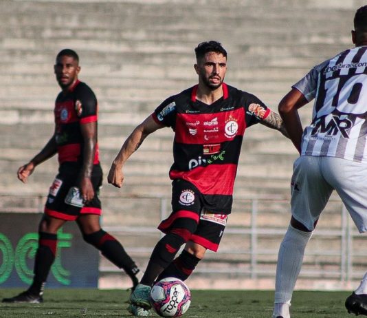 Campinense bate o Treze, assume liderança do Grupo B do Paraibano e complica a vida do Galo no estadual, na outra partida Sousa e Atlético de Cajazeiras empatam sem gols