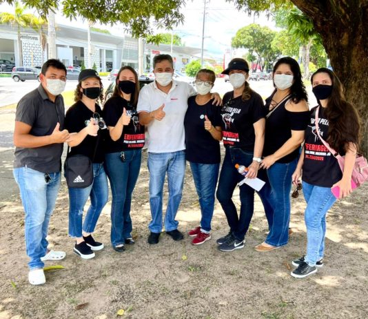 “A enfermagem esteve na linha de frente, arriscando suas vidas para salvar nossas famílias”, diz Efraim