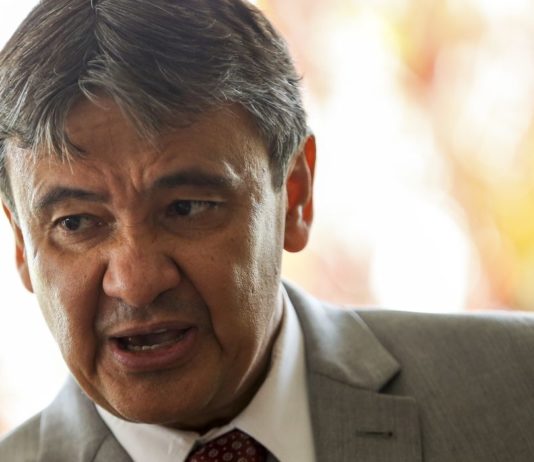 Fórum de Governadores prorroga congelamento do ICMS sobre gasolina