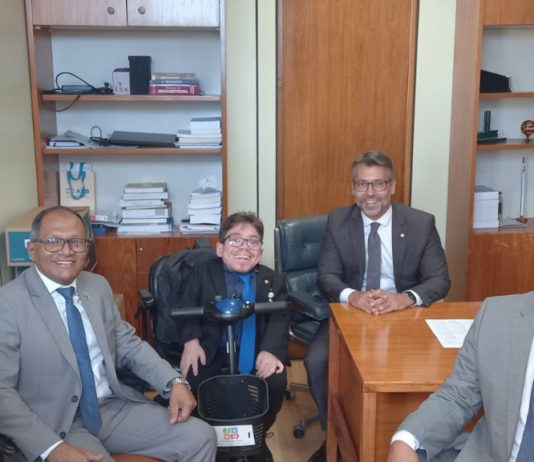 Representando Bruno em viagem a Brasília, superintendente da STTP apresenta projetos para melhoria da mobilidade em Campina Grande