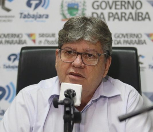 João Azevêdo anuncia investimentos de mais de R$ 2 milhões para comerciantes de Campina Grande