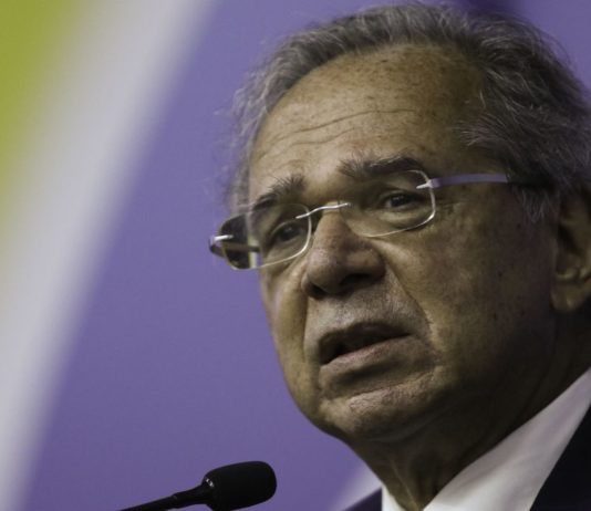 Conta de luz cairá 18% sem pôr empresas em risco, diz ministro. Para Guedes, Brasil tem papel importante na segurança energética