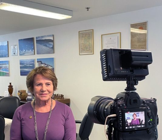 Nilda Gondim diz que Auxílio Brasil permanente é só uma cópia do Bolsa Família criado por Lula