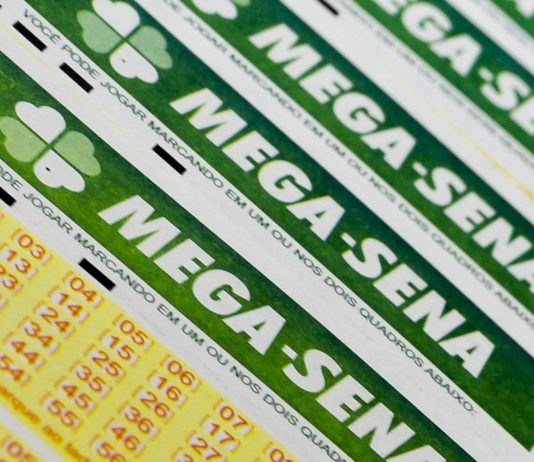 Ninguém acerta a Mega-Sena e prêmio acumula em R$ 120 milhões. São as seguintes as dezenas sorteadas: 05 – 12 – 32 – 38 – 47 – 60