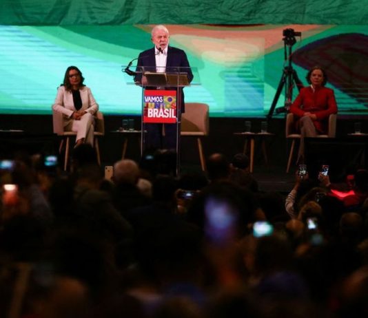 POLÍTICA: PT lança pré-candidatura de Lula à presidência com Alckmin como vice