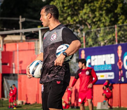 Mirassol marca no fim, vence o Campinense e se isola na liderança da Série C