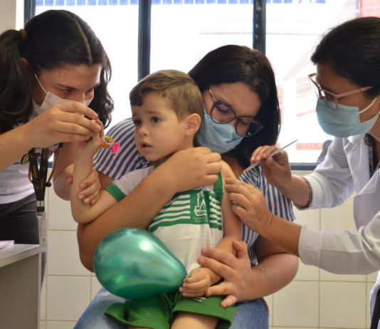 Campina Grande realiza dias C de vacinação contra covid-19 para crianças