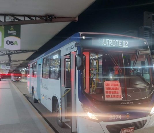 Ônibus circulam até de madrugada para garantir transporte de passageiros no São João