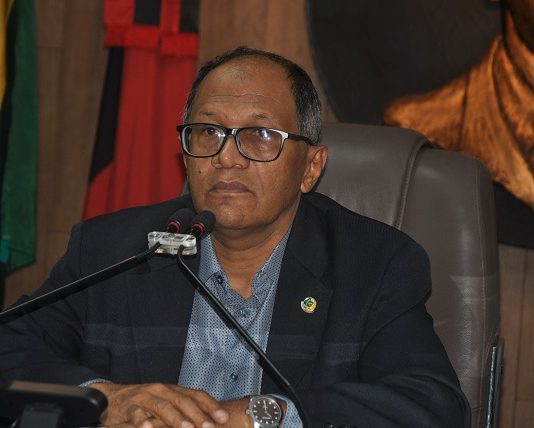 Câmara rejeita processo de impeachment do prefeito e processo segue para arquivo