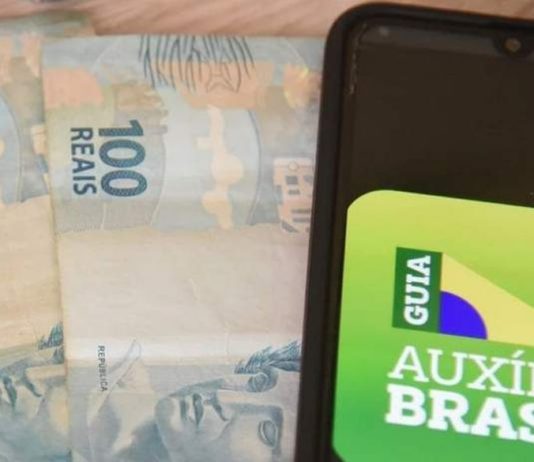 CRISE: Fila de espera do Auxílio Brasil chega a 3 milhões, diz CNM. Fila praticamente dobrou de tamanho em apenas um mês