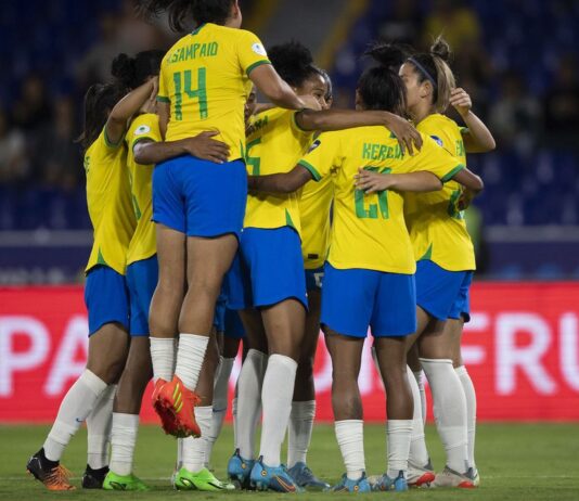 Brasil atropela Peru antes das semifinais da Copa América Feminina. Com várias reservas em campo, trio de Dudas lidera goleada por 6 a 0