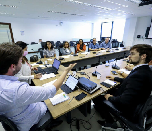 Em audiência no MP, Bruno sugere encontro de gestores municipais para discutir o custeio do setor de Saúde