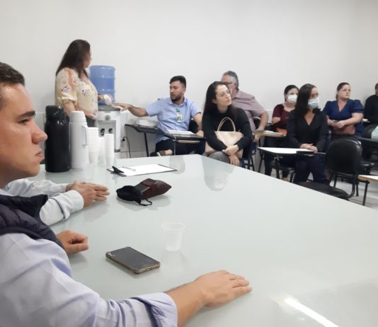 Prefeitura reúne fornecedores da Saúde em ato inédito de transparência na relação e controle dos serviços e produtos