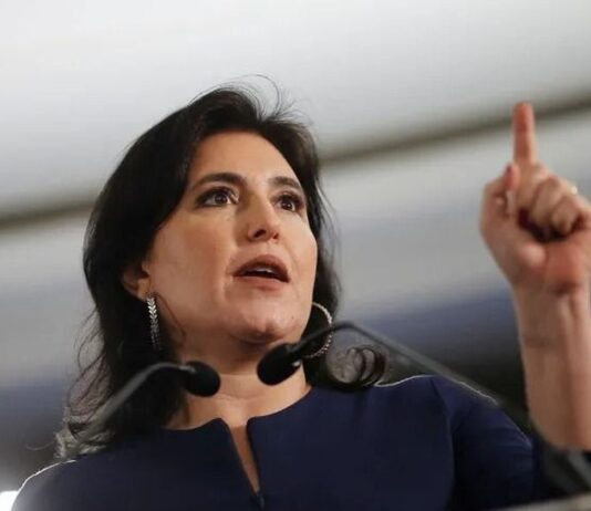 MDB oficializa candidatura de Simone Tebet à Presidência