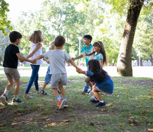 Especialista sugere atividades lúdicas para as crianças nas férias
