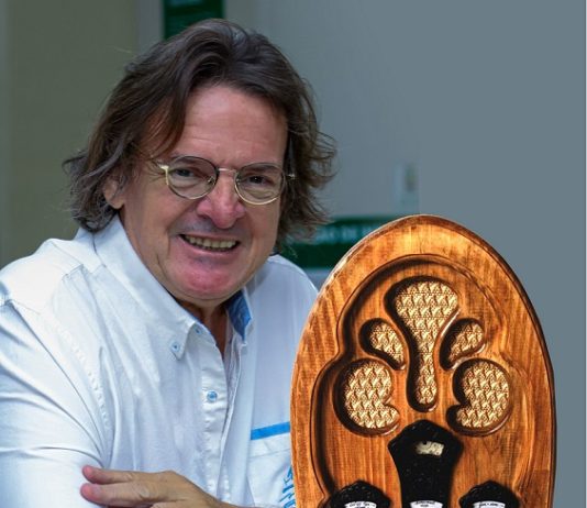 CARTUNISTA FRED OZANAN INTEGRA JÚRI DE SALÃO INTERNACIONAL DE HUMOR