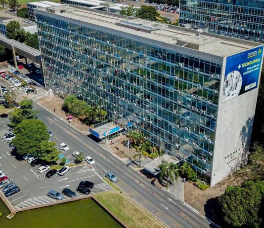 Saúde confirma primeira morte relacionada à varíola dos macacos. Homem já tratava outras doenças, incluindo um câncer