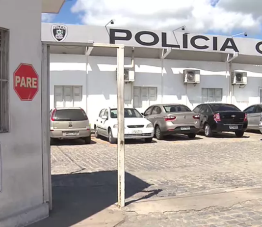 Homem é preso suspeito de armazenar mais de 1,2 mil arquivos de pornografia infantil no bairro do Pedregal em CG