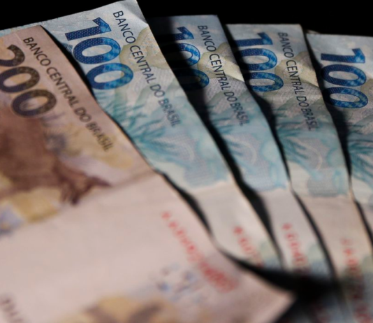 Decreto regulamenta crédito consignado para pessoas que recebem o Auxílio Brasil