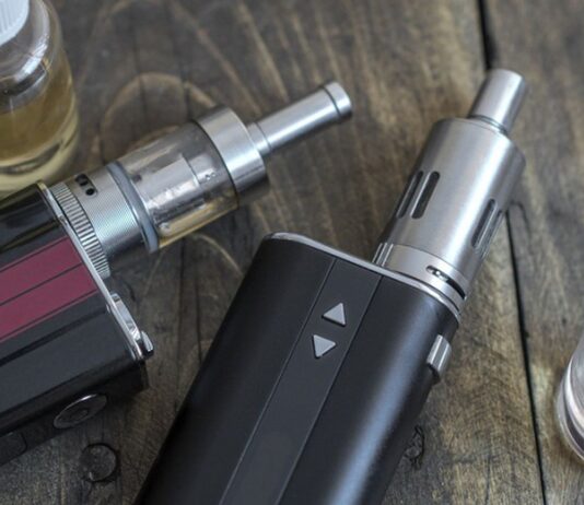 Campanha alerta para malefícios do cigarro eletrônico. Ação está voltada para jovens entre 18 e 24 anos de idade