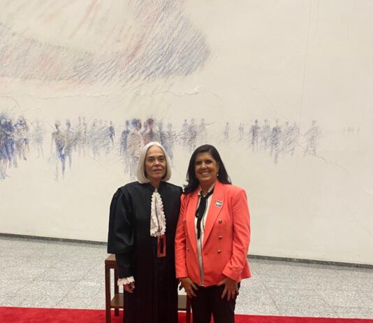 Lígia prestigia posse da ministra Maria Thereza na presidência do STJ