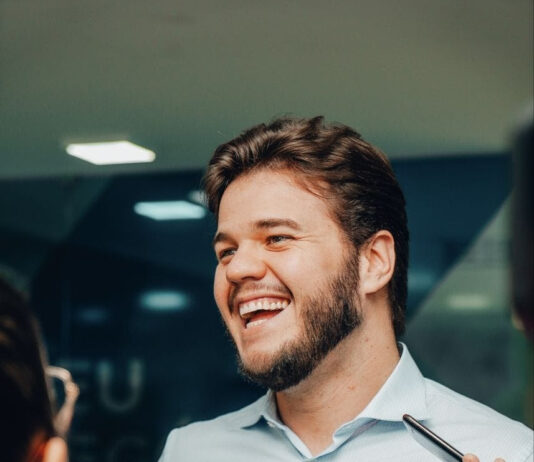 Bruno comemora 19° mês consecutivo de Campina Grande em destaque pela geração de empregos