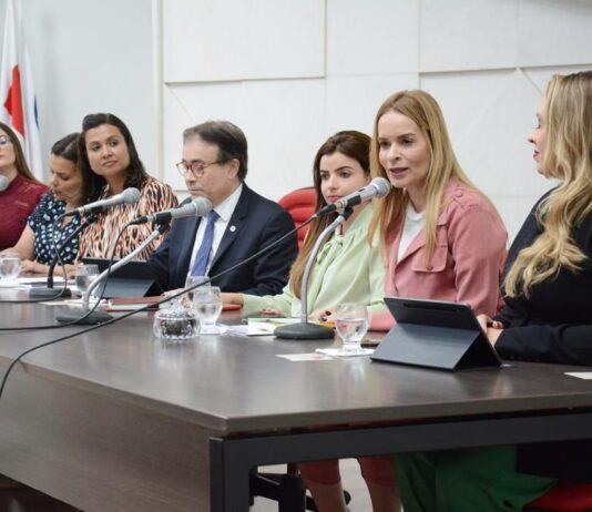 Daniella Ribeiro participa de Observatório de candidaturas femininas na OAB, em João Pessoa e debate violência política de gênero