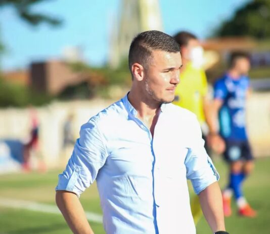 O Galo da Borborema já tem comandante para a temporada 2023! Trata-se de William De Matia, 39 anos, natural de Criciúma-SC.