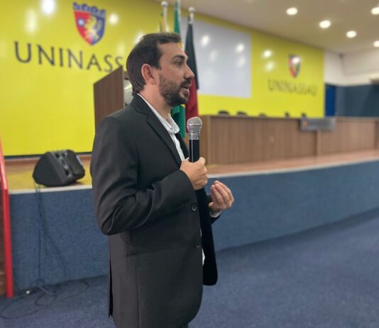 Centro Universitário realiza palestra com o presidente do CRMV-PB