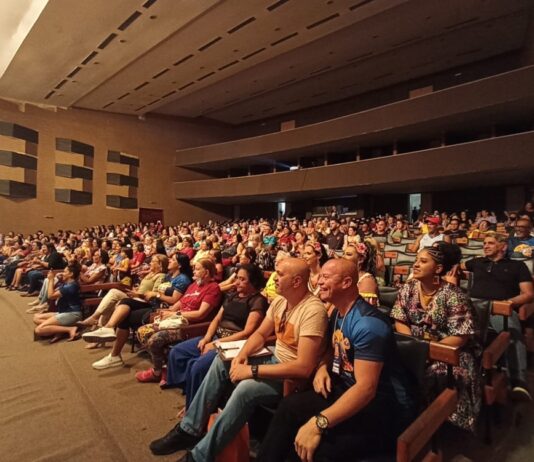 Alunos e idosos participam de espetáculo especial do Festival Folclórico de Campina Grande