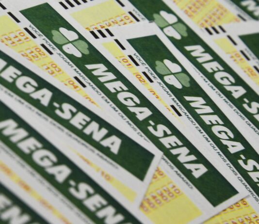 Mega-Sena acumula e próximo concurso deve pagar R$ 300 milhões. Próximo sorteio será no sábado