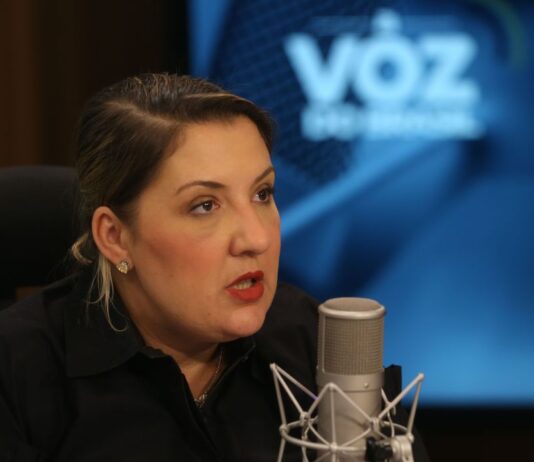 Auxílio Brasil e Auxílio Gás vão depositar pagamentos antecipadamente. Beneficiários começarão a receber o dinheiro em 11 de outubro