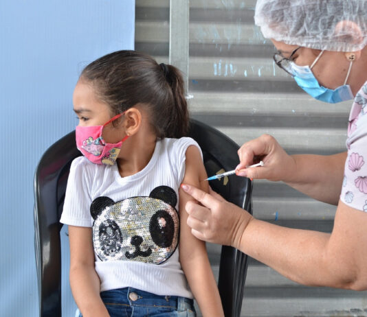 COVID-19: Campina Grande inicia vacinação de crianças de 3 e 4 anos com deficiência e comorbidades