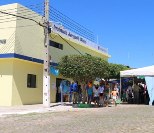 Centro universitário de Campina forma 14 estudantes bolsistas, oriundos de projeto social no Sertão paraibano
