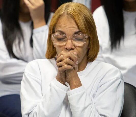 Flordelis é condenada a 50 anos de prisão pelo homicídio do pastor Anderson do Carmo