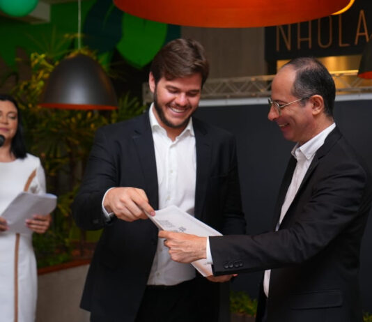 OSCAR DA GESTÃO PÚBLICA: Bruno recebe o prêmio máximo de excelência no Estado, por resultados da administração, em 2022