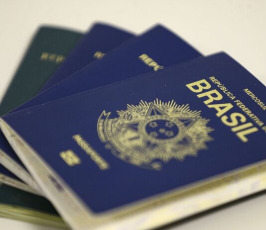 Governo remaneja R$ 58,76 milhões para passaportes e carros-pipa. Recursos são do fundo de desenvolvimento científico