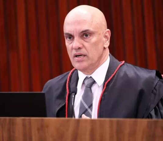 Moraes multa coligação de Bolsonaro em R$ 22,9 milhões após relatório do PL pedir anulação de votos sem indicar prova de fraude