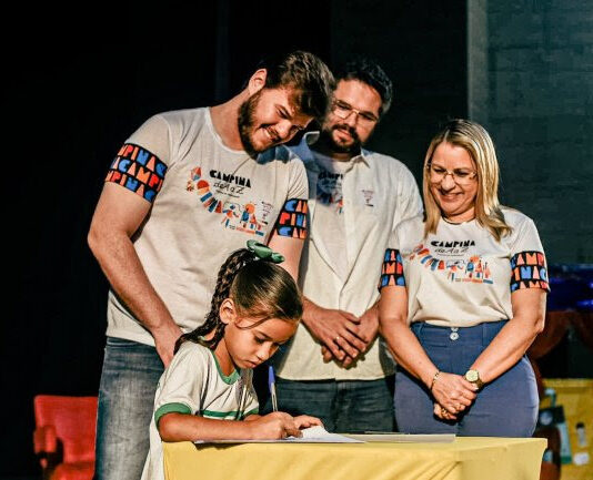 Bruno lança programa que vai garantir alfabetização, na idade certa, para mais de 8.300 estudantes