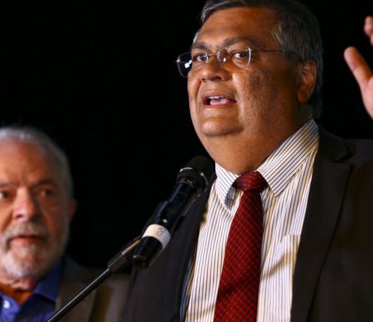 Flávio Dino: pessoas já foram identificadas por vandalismo em Brasília. Futuro ministro diz que investigações prosseguirão em novo governo