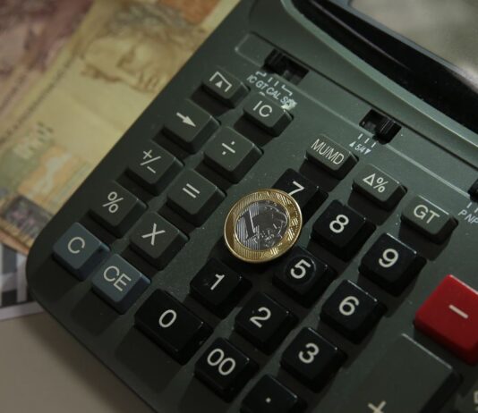 ECONOMIA: Camex prorroga redução de tarifas de medicamentos, alimentos e etanol. Próximo governo avaliará manutenção das alíquotas de importação