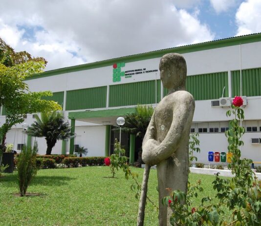 ABSURDO: IFPB tem mais de 700 bolsistas da Capes afetados com corte do Governo Federal