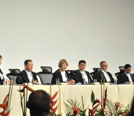 Deputados são diplomados durante sessão do TRE-PB no Centro de Convenções