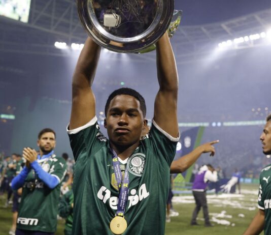 Real Madrid fecha contratação de Endrick, de 16 anos, do Palmeiras. Atacante seguirá jogando no Palmeiras até completar a maioridade penal