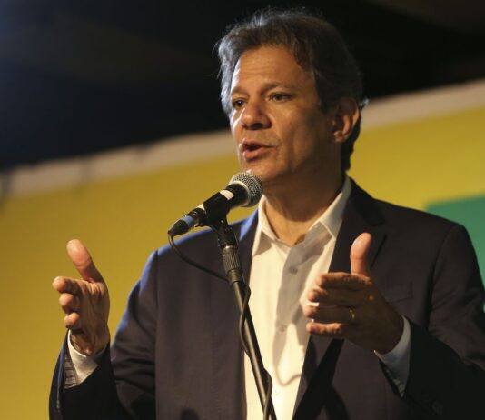 Haddad anuncia duas mulheres para presidir Banco do Brasil e Caixa. Ambas são funcionárias de carreira das instituições que irão presidir